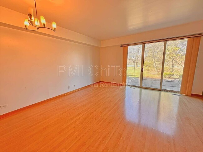 Building Photo - 1172 Regency Dr