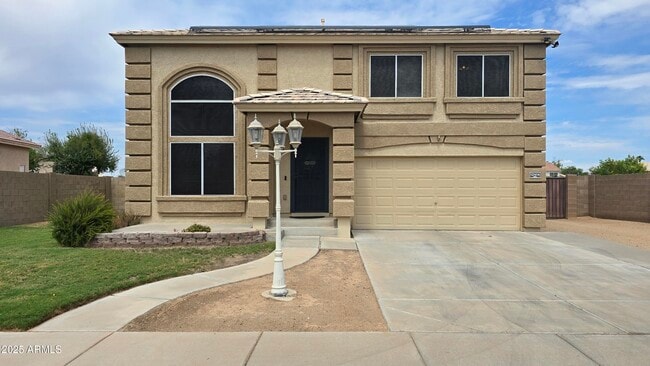 Primary Photo - 12414 W Cameron Dr