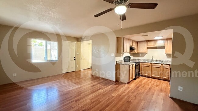 Building Photo - 2634 N 43rd Ave