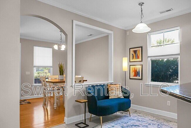 Building Photo - 1519 Thoroughbred Blvd