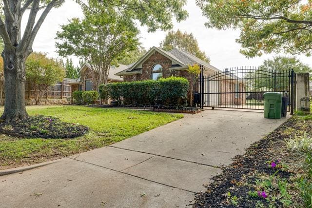 Building Photo - 1325 Lakeside Dr