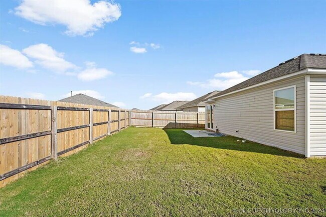 Building Photo - 11532 S 277th E Ave