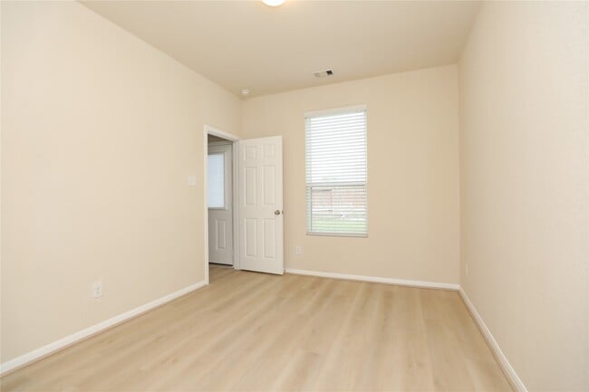 Building Photo - 15011 Calico Heights Ln