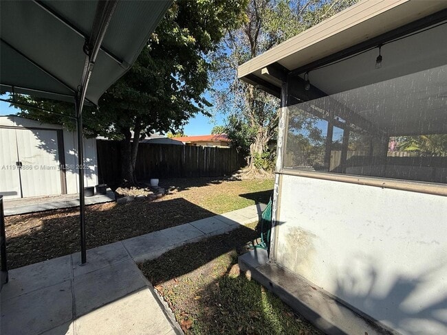 Building Photo - 11007 SW 3rd St