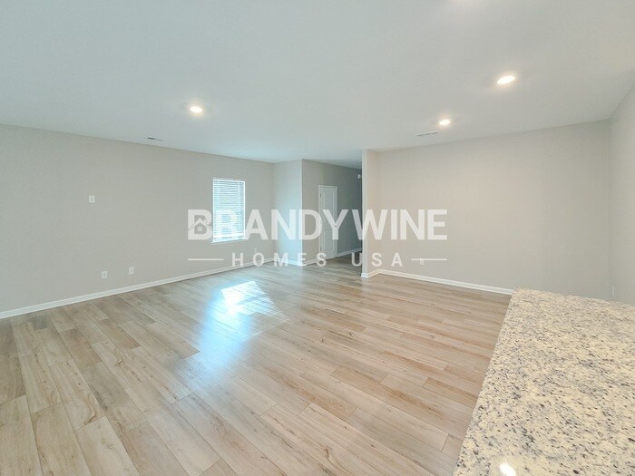 Building Photo - 628 Friesland Dr