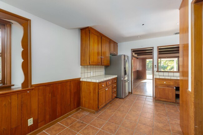 Building Photo - Charming Rustic 3BD/2BA Home in Peaceful C...