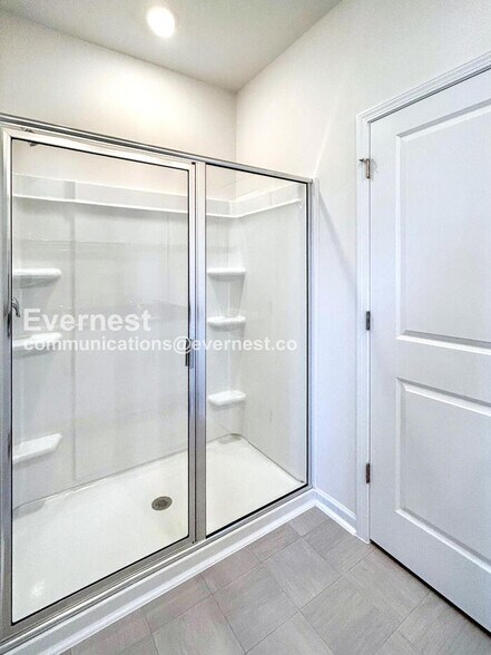 Building Photo - 813 Washington St