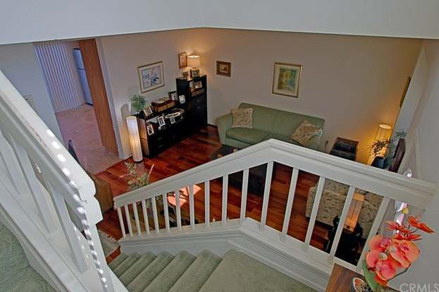 Building Photo - 39 Goldenrod-