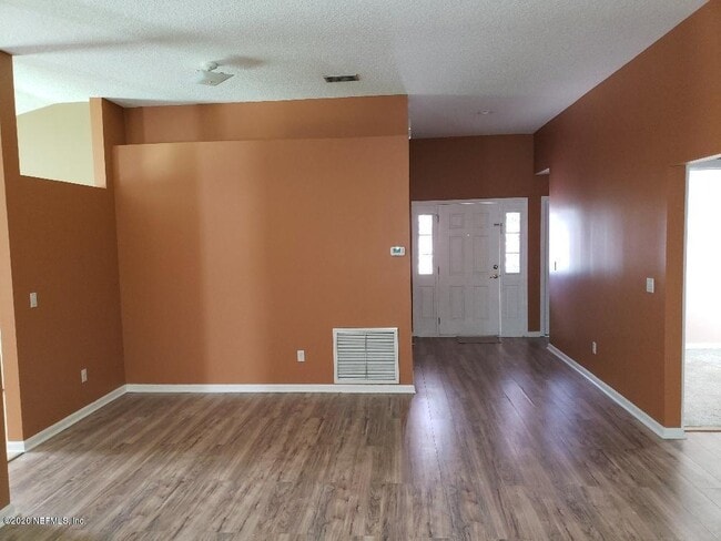 Building Photo - 955 Otter Creek Dr