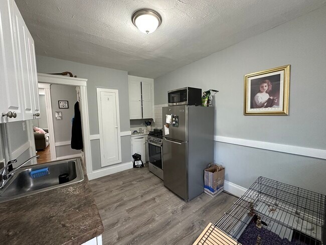 Building Photo - 8 Brooks Park