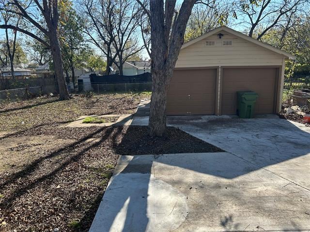 Building Photo - 844 Nash St