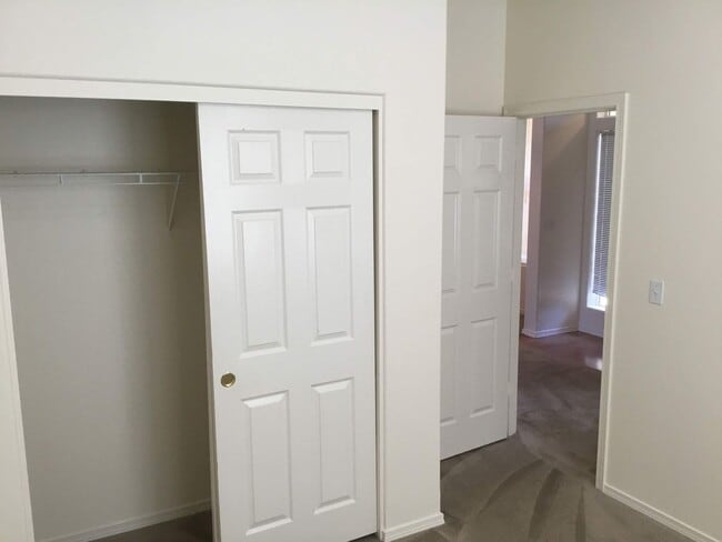 Building Photo - 3 Bedroom house in Bethel-Danebo Area