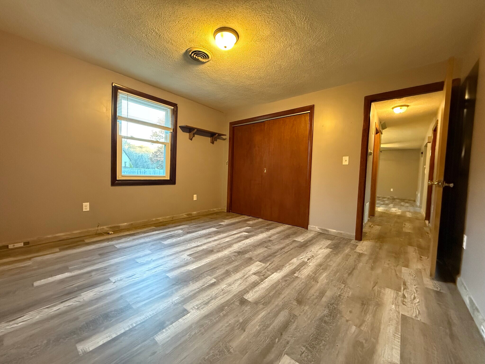 Building Photo - 388 Newcomb Rd