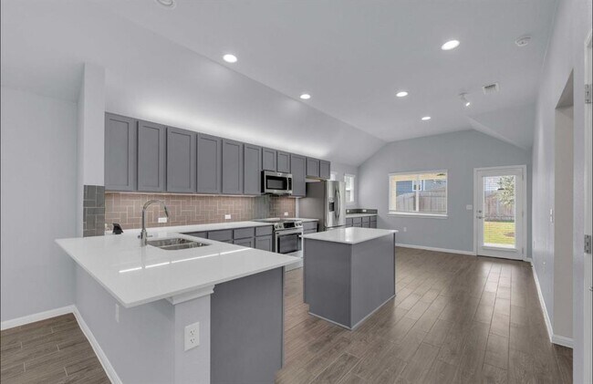 Building Photo - 9944 Comely Bnd