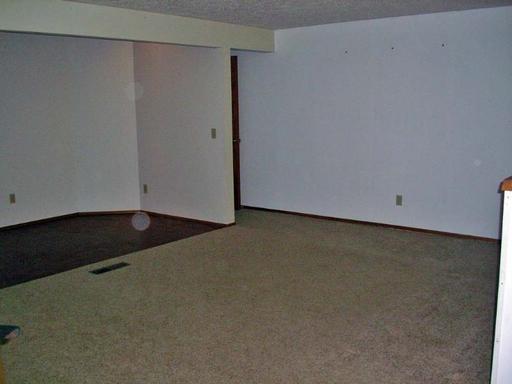 Building Photo - Terrific 4 BR, 2 BA Aloha home