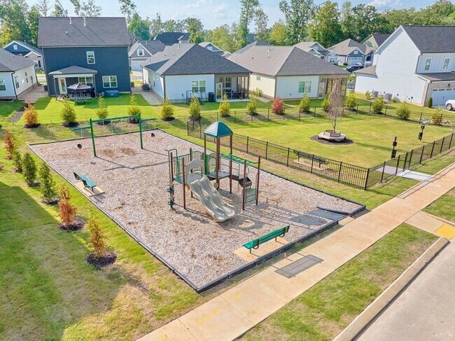 Building Photo - 7142 Tailgate Lp