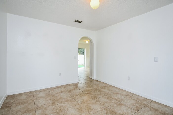 Building Photo - 508 Mallard Ct