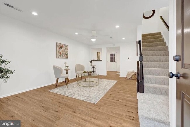 Building Photo - 37 Alden Ct