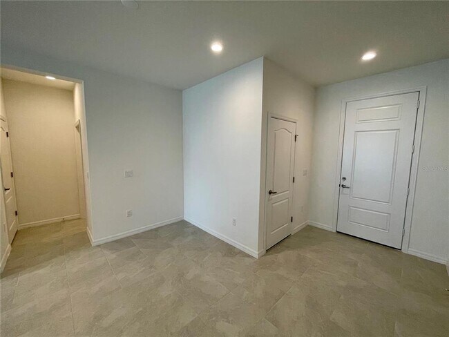 Building Photo - 8676 Canyon Creek Trail