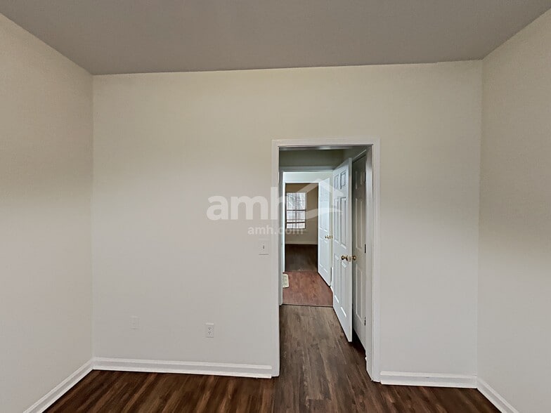 Building Photo - 7142 Big Woods Dr