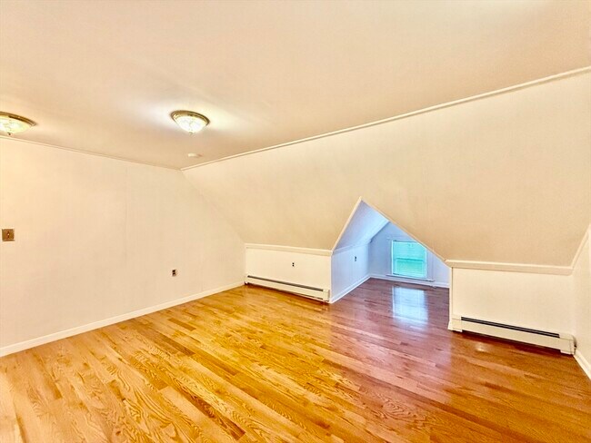 Building Photo - 186 Arlington St