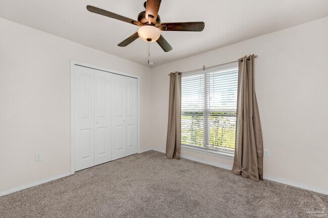 Building Photo - 4395 Thistle Pine Ct