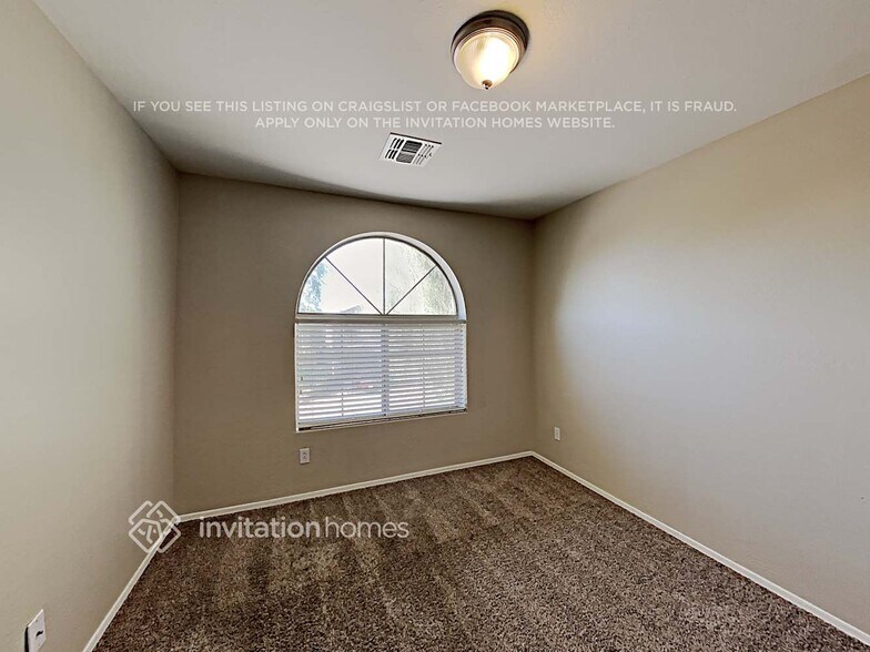 Building Photo - 3831 W Naomi Ln