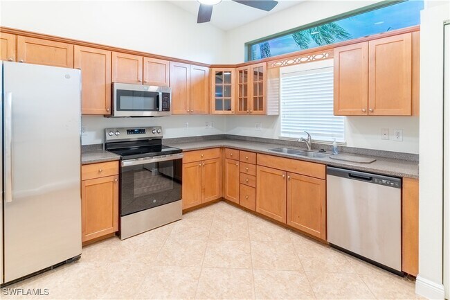 Building Photo - 15313 Cortona Way