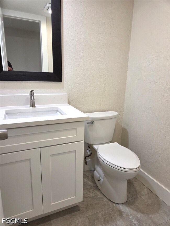 Building Photo - 1608 Park Meadows Dr