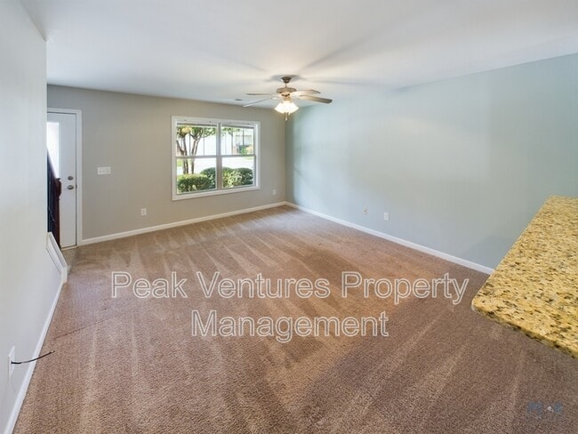 Building Photo - 11 Endeavor Cir