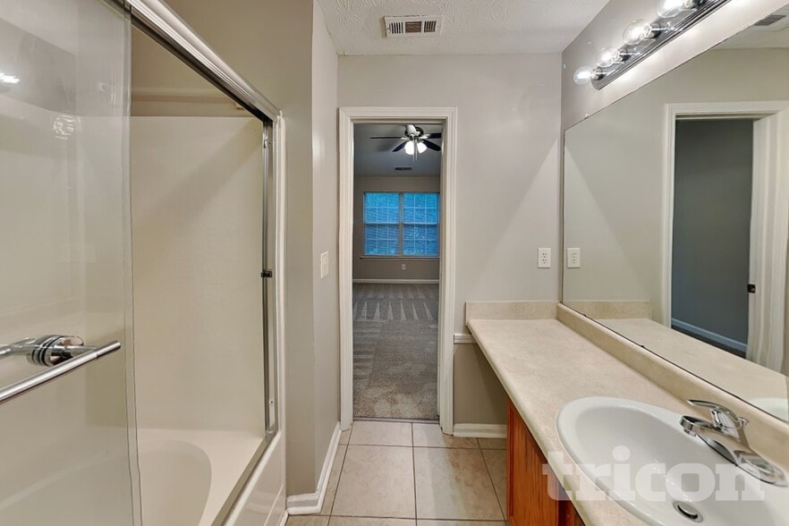 Building Photo - 1047 Winterglen Way