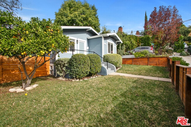 Building Photo - 6217 Poppy Peak Dr