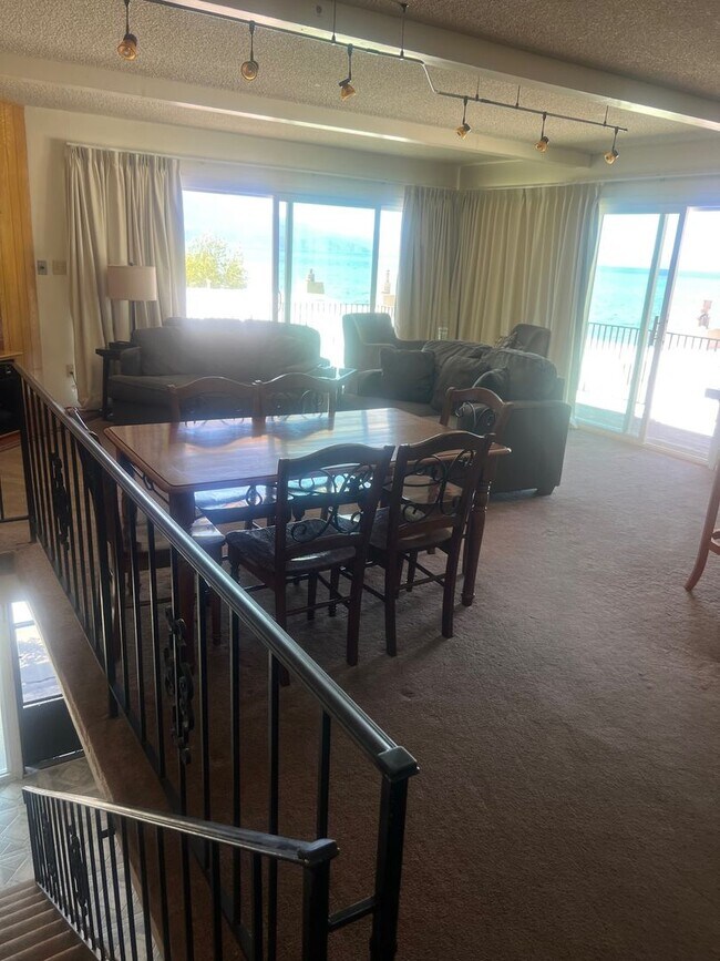 Building Photo - Chateau Du Lac condo available with Lakefront views and communty pool! A must see! Avail. for lon...