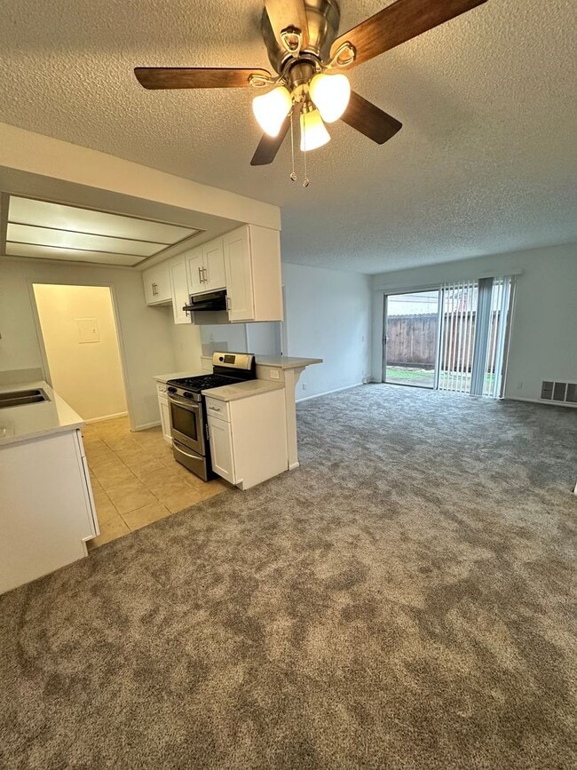 Building Photo - # B - BUILDING ON NORTH CANAL STREET