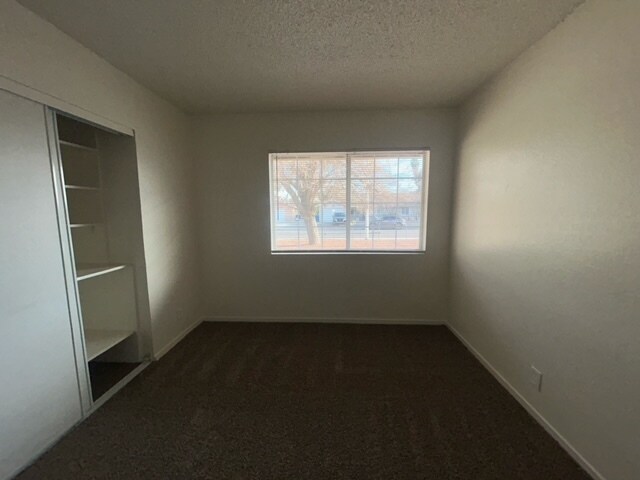 Building Photo - 4517 Sunrise Ave