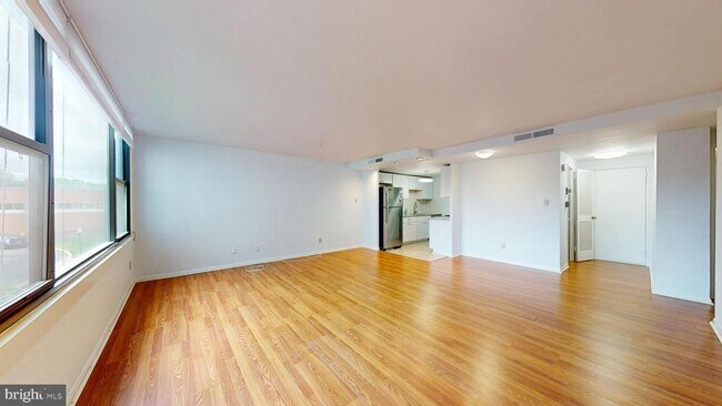 Building Photo - 4600 Duke St