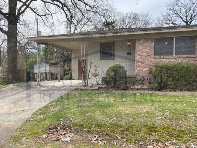 Building Photo - Midtown 3 bedroom