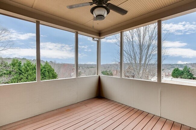 Building Photo - 4537 Grandview Pkwy