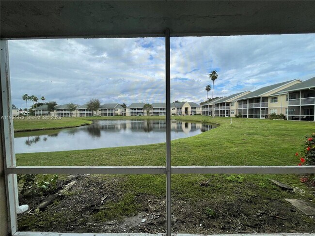 Building Photo - 2829 N Course Dr