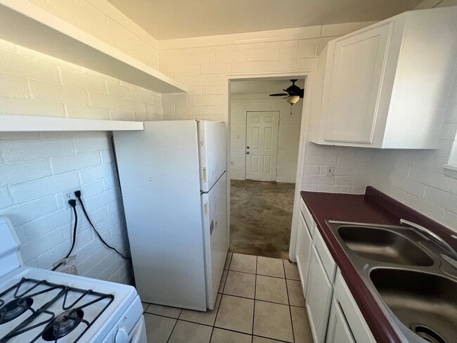 Building Photo - Studio Stand Alone Casita - Water and Trash Paid!