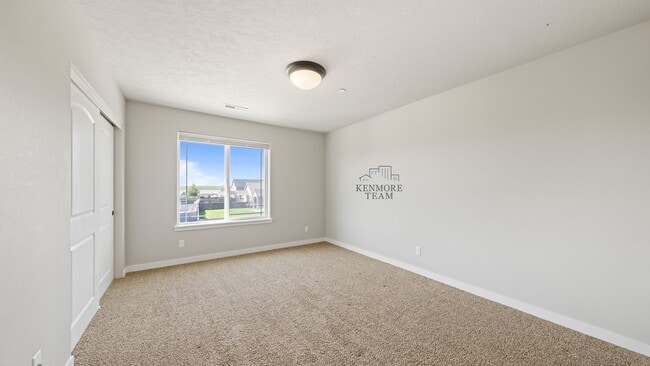 Building Photo - 5 Bedroom, 3 Bath Home in Richland