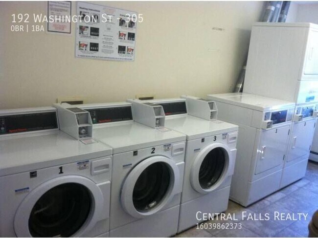 Building Photo - 192 Washington St