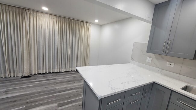 Building Photo - 378 Sandalwood Ln