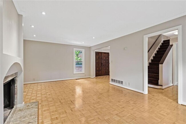 Building Photo - 2710 Margaret Mitchell Dr NW