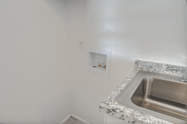Building Photo - 4432 29th St