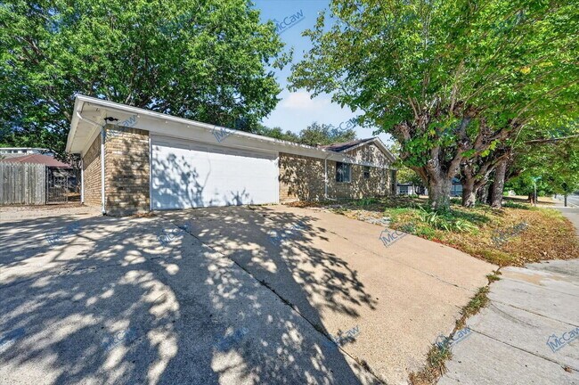 Building Photo - 6401 Winn St