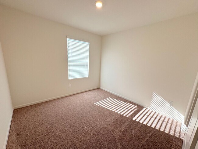 Building Photo - 2 WEEKS FREE RENT February Special - Beautiful 2 Story Home Ready To Be Home!