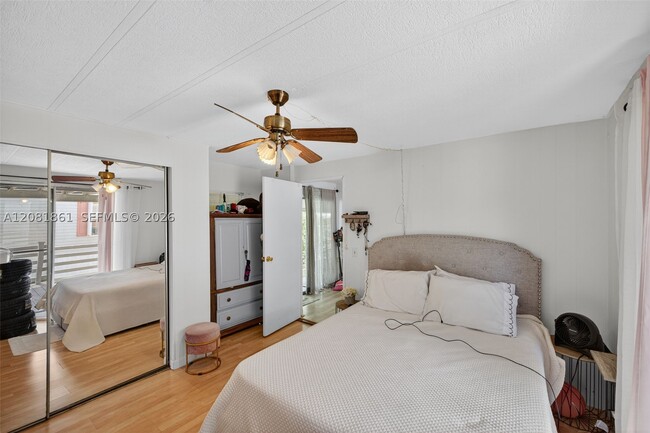 Building Photo - 2430 SW 53rd St