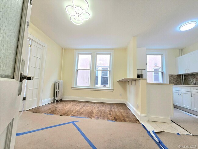 Building Photo - 32-64 45th St