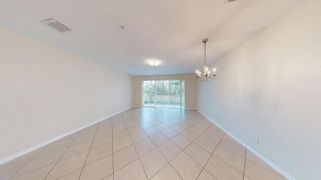 Building Photo - 831 Pipers Cay Dr